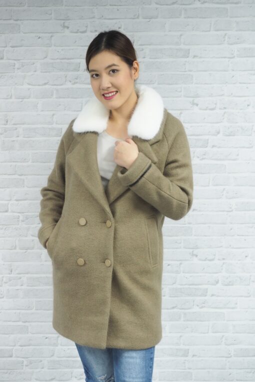 WOOL COAT BROWN 4 BUTTONS WITH WHITE FUR M/L