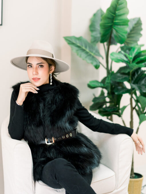 WOMEN HM BLACK FAUX FUR VEST